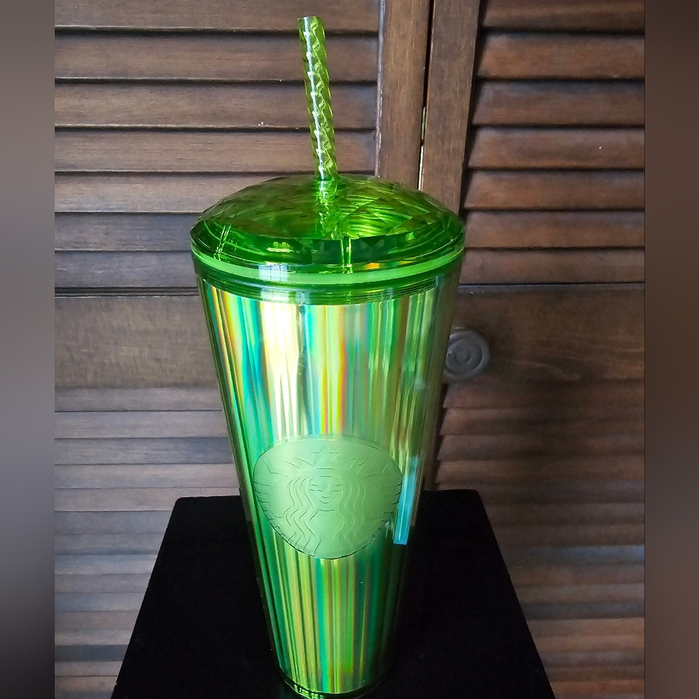 Starbucks Tumbler 24 oz. Iridescent Green with Dome Lid & Matching Straw
